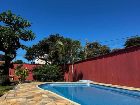 Casa com piscina centro Bertioga